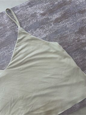 Forever 21 Women's V-Neck Spaghetti Strap Camisole